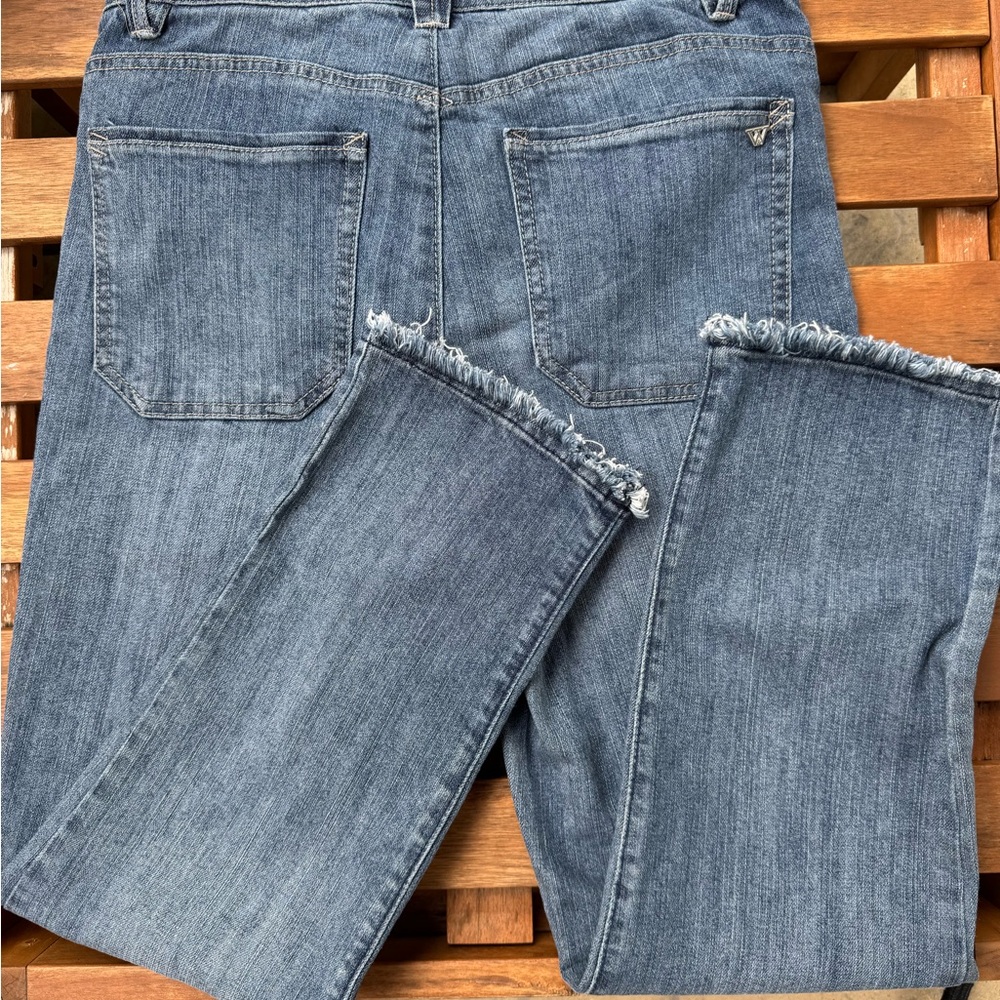 Wit & Wisdom Classic Ankle Jeans in Blue - Picture 2 of 13